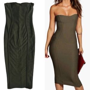 Boohoo “Gia” Bandage Bodycon Dress